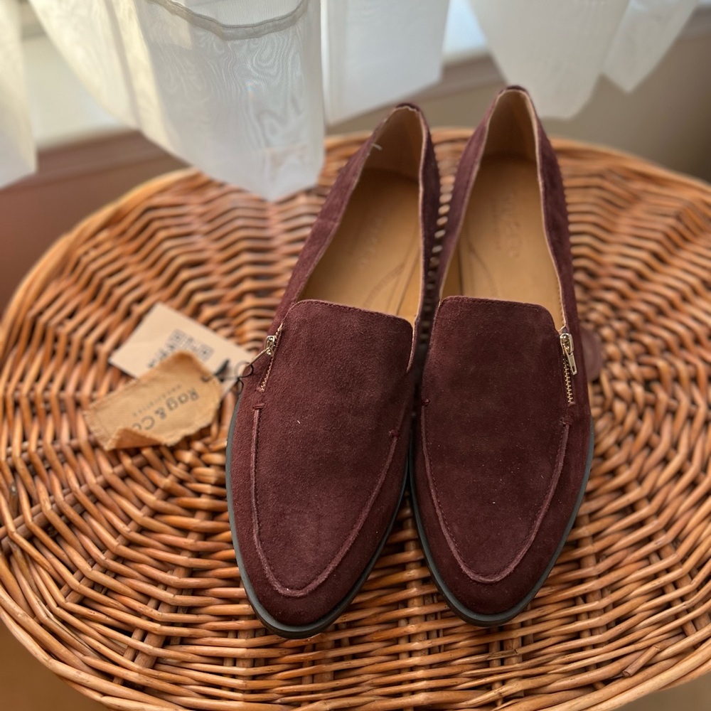 Rag & Co size 8 suede flats